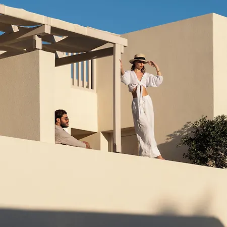 Heyday Luxury * Perissa (Santorini)