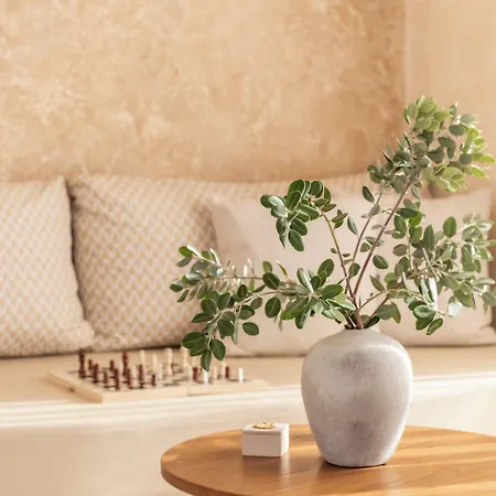 Heyday Luxury * Perissa (Santorini)
