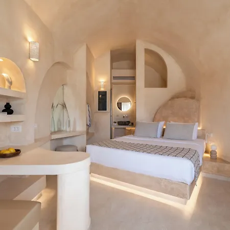 Heyday Luxury Hotel Perissa (Santorini)