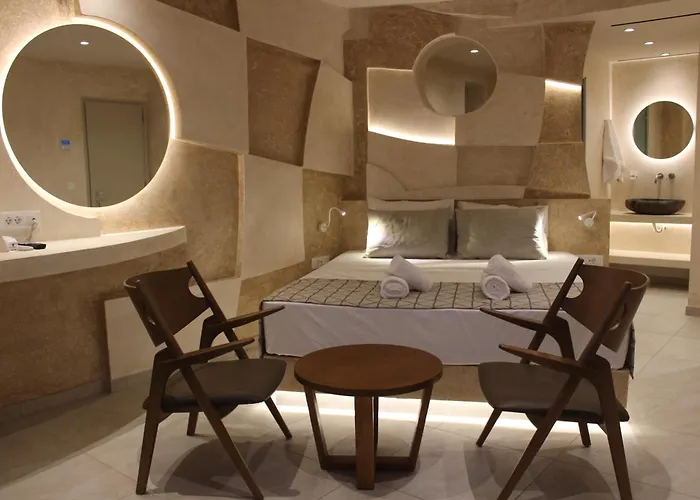 Heyday Luxury Περίσσα