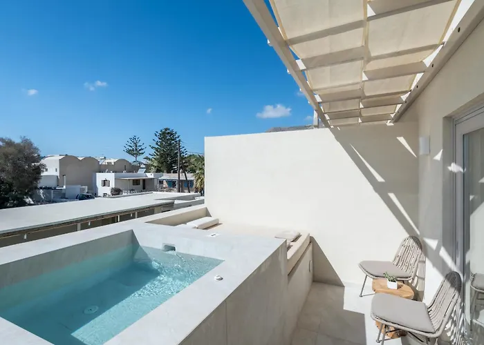 Heyday Luxury Hotel Perissa (Santorini)