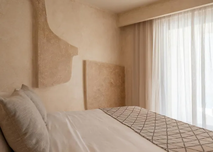 Heyday Luxury Ξενοδοχείο Περίσσα