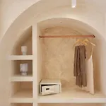 Heyday Luxury * Perissa (Santorini)