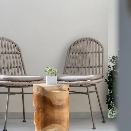 Heyday Luxury Ξενοδοχείο *