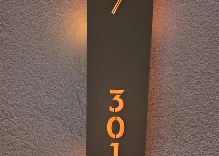 Heyday Luxury Hotel *