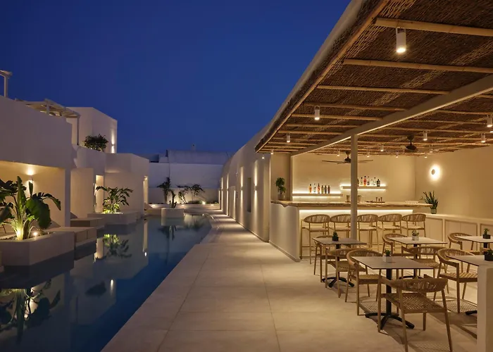 Heyday Luxury Perissa (Santorini)