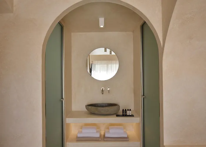 Heyday Luxury Hotel *